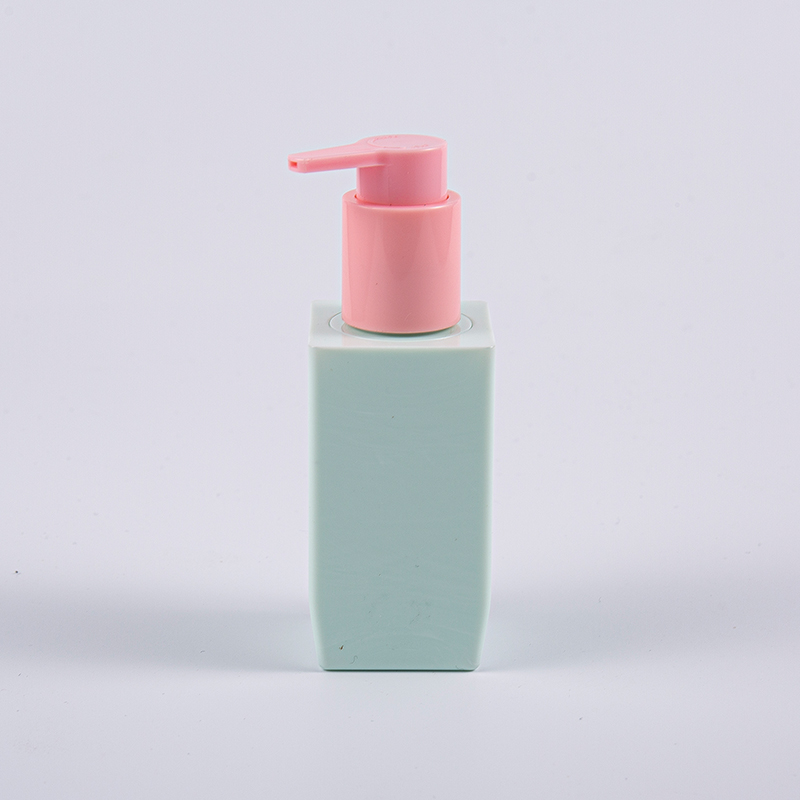 Tùy chọn nhiều màu sắc Hình vuông Chai kem dưỡng da dày 50ml PETG có bơm nhựa 