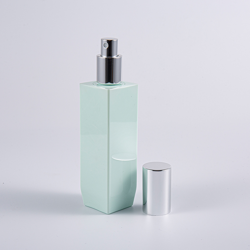 Tùy chọn nhiều màu sắc Hình vuông Chai kem dưỡng da dày 120ml PETG có nắp bơm bằng nhôm 