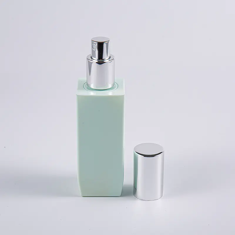 Tùy chọn nhiều màu sắc Hình vuông Chai kem dưỡng da dày 100ml PETG có nắp bơm bằng nhôm 